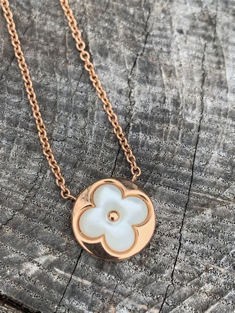 louis vuitton medallion necklace|Louis Vuitton clover necklace.